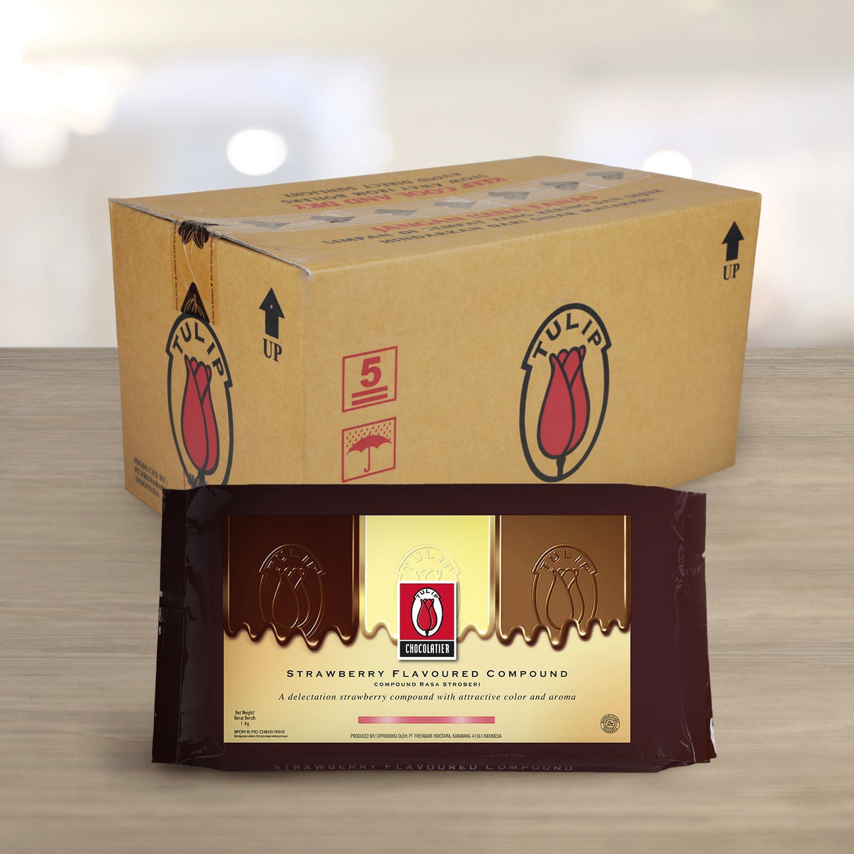 KioskCokelat.com - Tulip Chocolatier Compound Rasa Stroberi - 8994592322157carton - 6