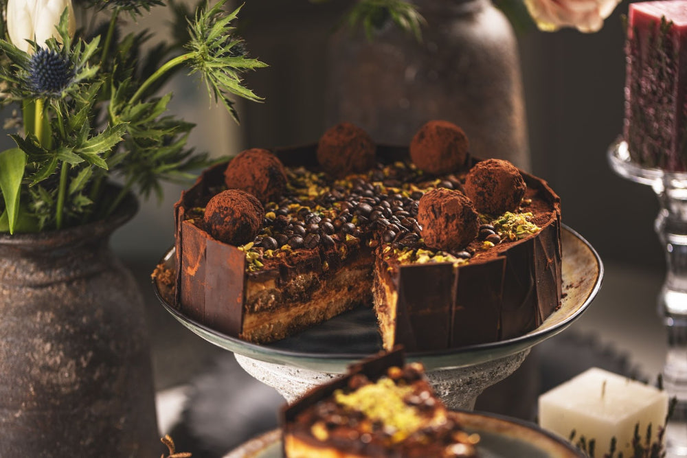 7 Cara Menghias Cake dengan Coklat