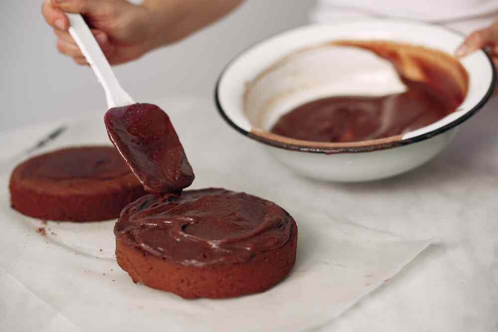2 Cara Membuat Glaze Dari Coklat Batang