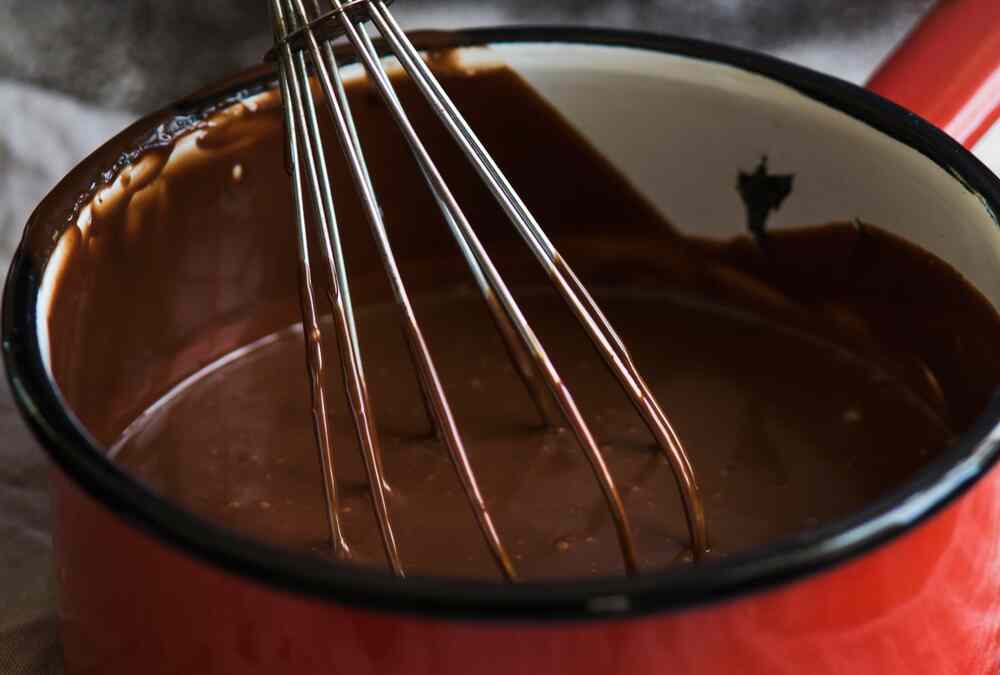 Tips Melelehkan Coklat Dengan Mudah